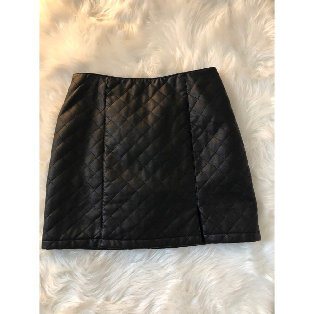 Forever 21 faux padded leather mini skirt NWOT